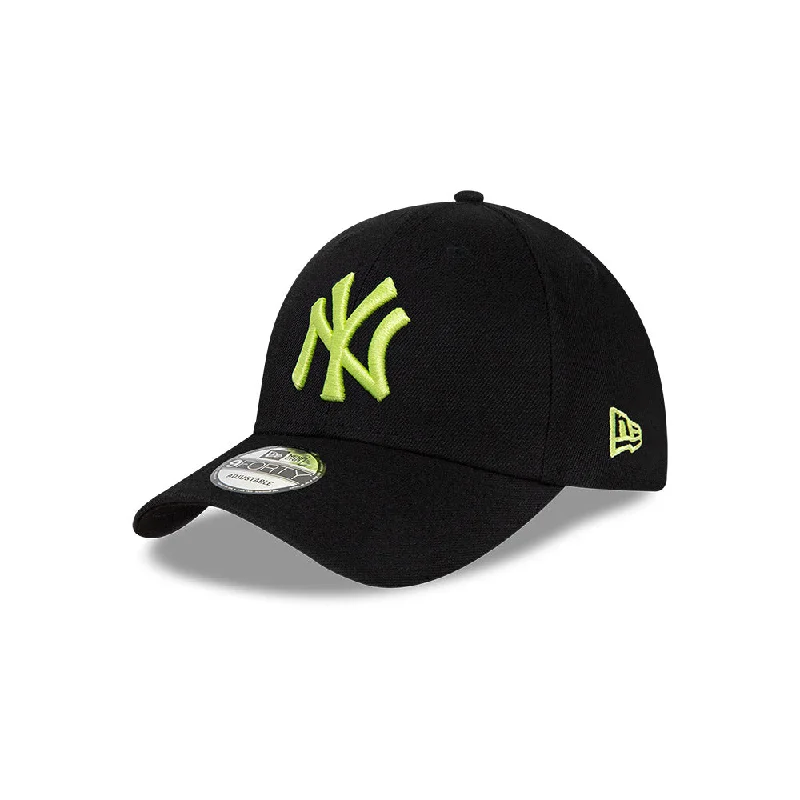 New York Yankees MLB League Essentials 9FORTY Strapback